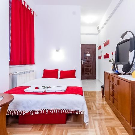 Studio Saint Sava Belgrad Cameră foto