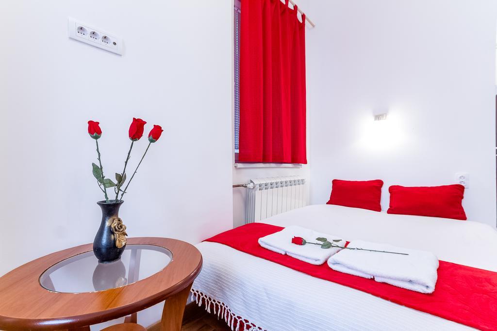 Studio Saint Sava Belgrad Cameră foto